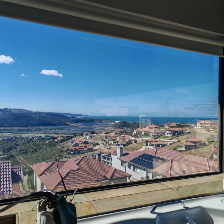 5 Bedroom Property for Sale in Avonddans Western Cape